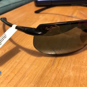NWT Maui Jim’s Sport Banyans Sunglasses